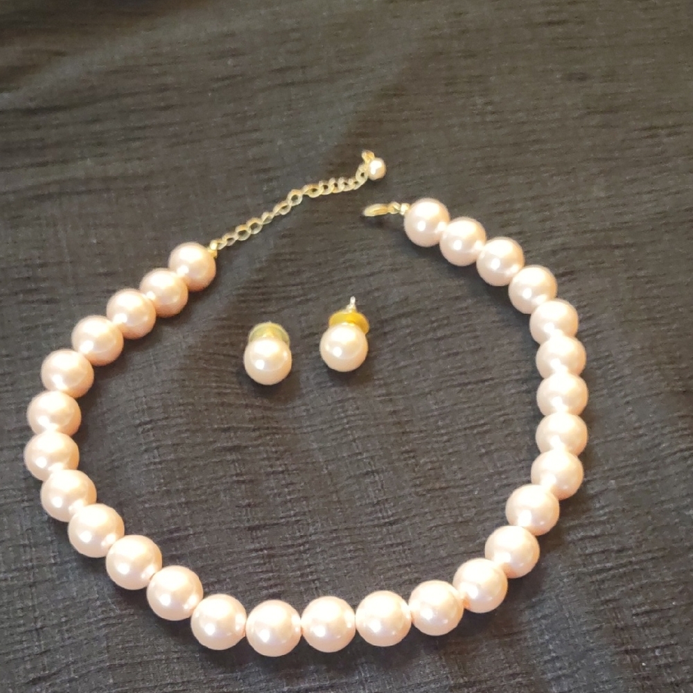 Classic Pink Pearl Necklace and Earring Set